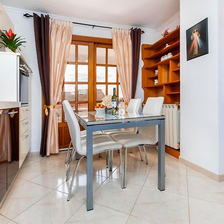 Apartments Divna Rovinj Exterior foto