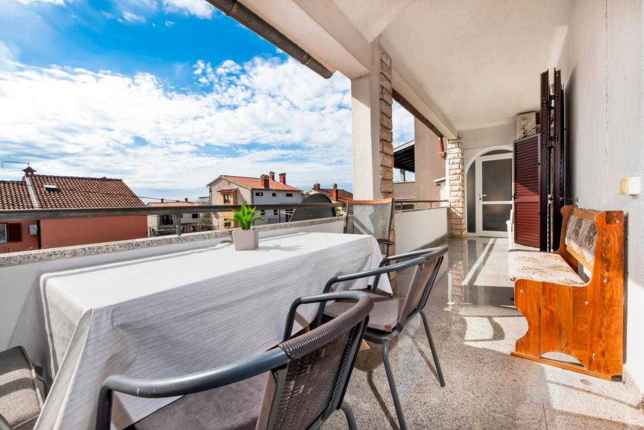 Apartments Divna Rovinj Exterior foto